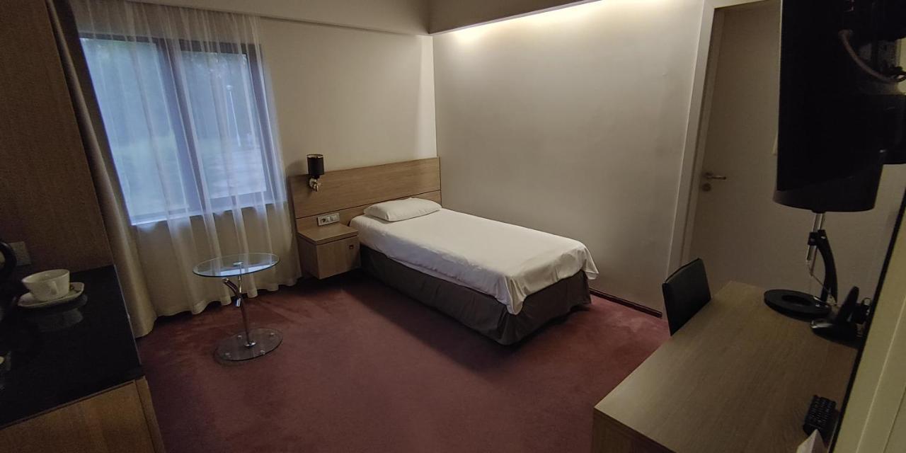 Hotel Hp Park Όλστυν Εξωτερικό φωτογραφία