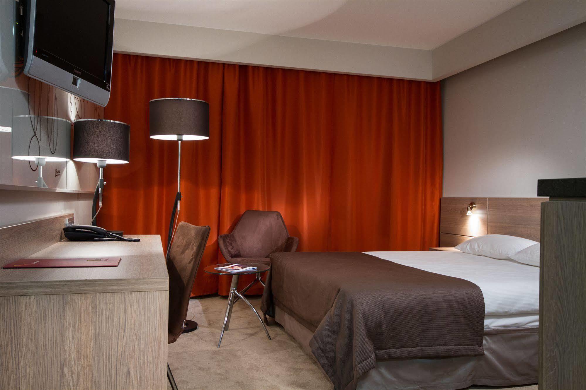 Hotel Hp Park Όλστυν Εξωτερικό φωτογραφία